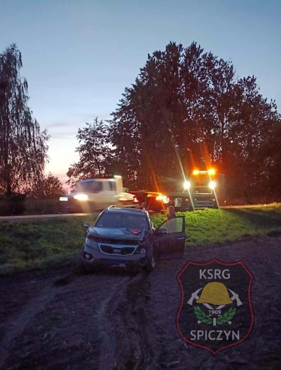 Wysunięta podpora lawety uderzyła w osobówkę na trasie Spiczyn – Jawidz