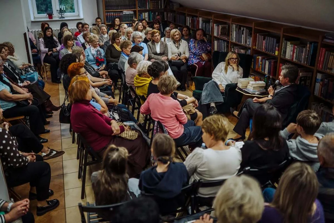 Marzena Rogalska w Łęcznej o kulisach pisarstwa